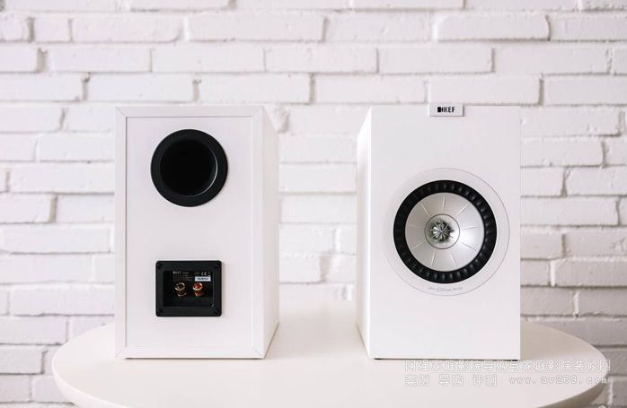 KEF Q350 